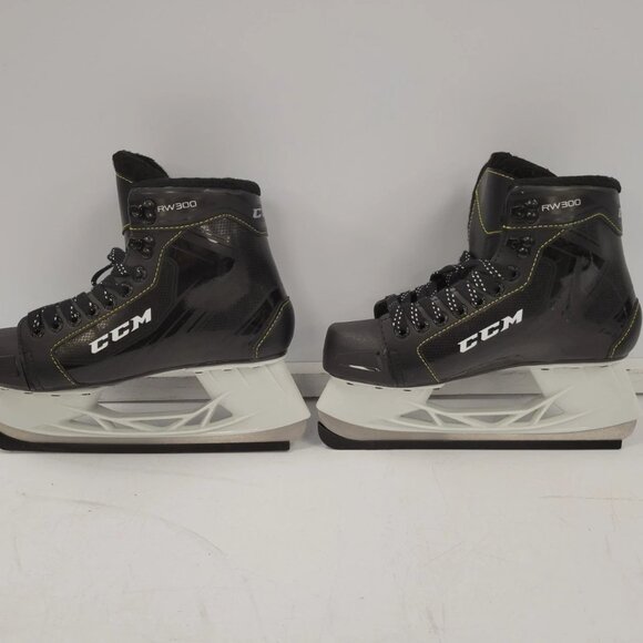 (72335-1) CCM RW300 Skates - Picture 4 of 8